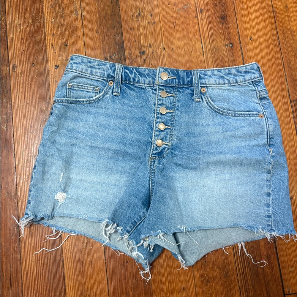 Universal Thread Vintage Midi Women’s Shorts